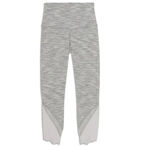 Lululemon‎ Wunder Under Scalloped Hem High-Rise Crop - Picture 1 of 12